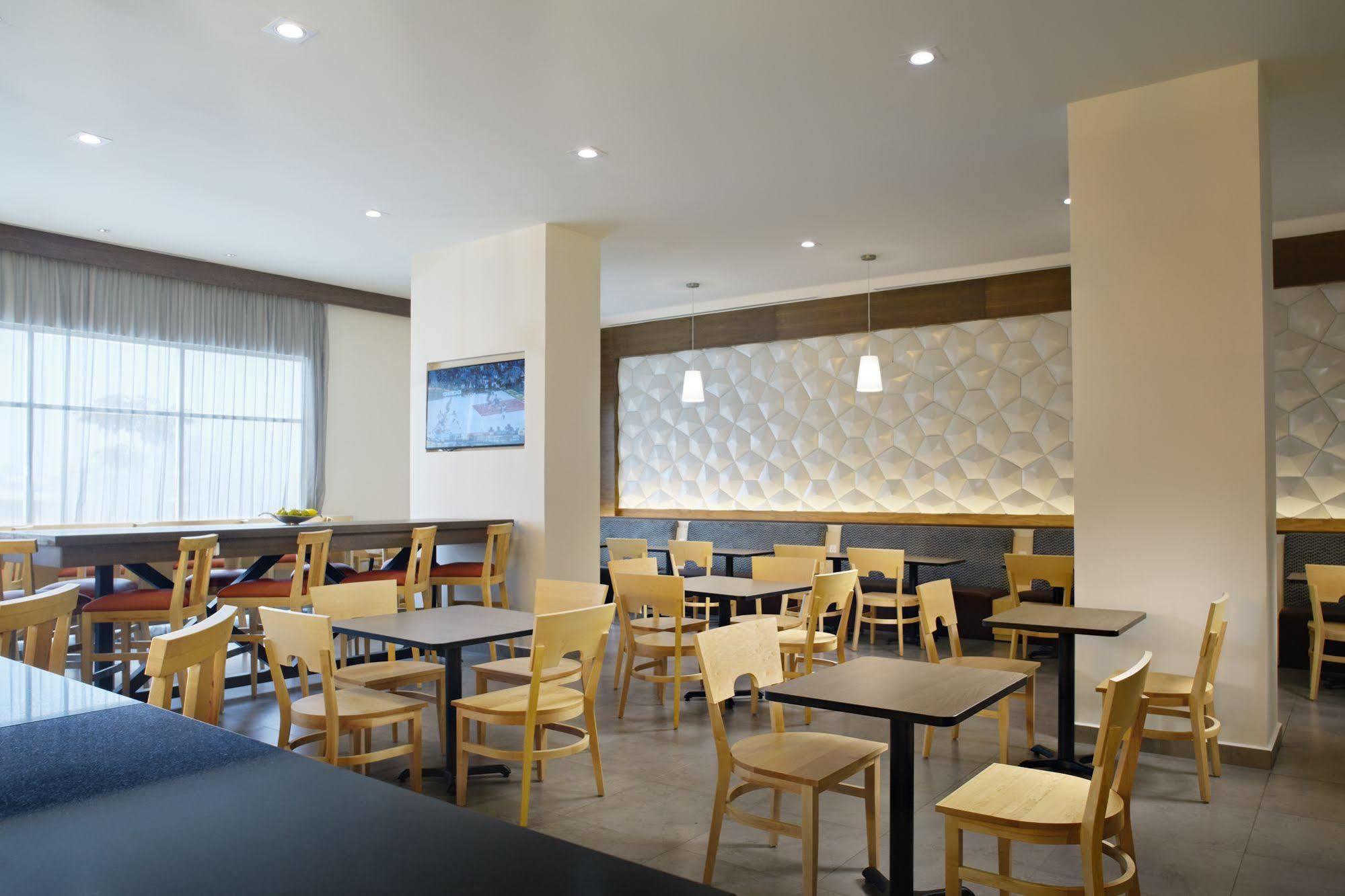 Fairfield Inn & Suites By Marriott Villahermosa Tabasco Exterior foto